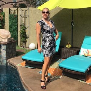 DVF 100% silk print Mini Dress